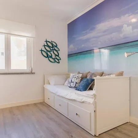 Cozy Seaview Apartment Parede