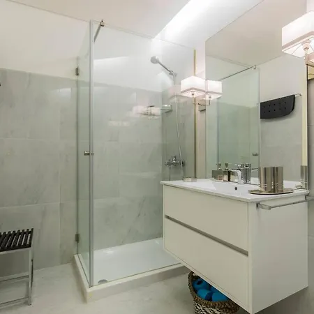 Cozy Seaview Apartman Parede